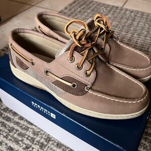 Ivyfish Brush Taupe Sperrys